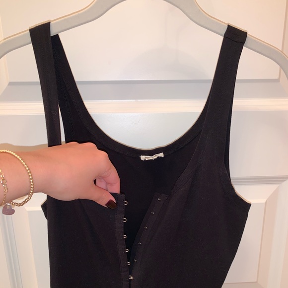 Going out top - Picture 2 of 3